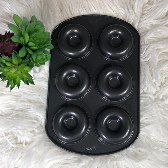 New Wilton Baked Donut Pan - Set of 2 - Picture 3 of 6